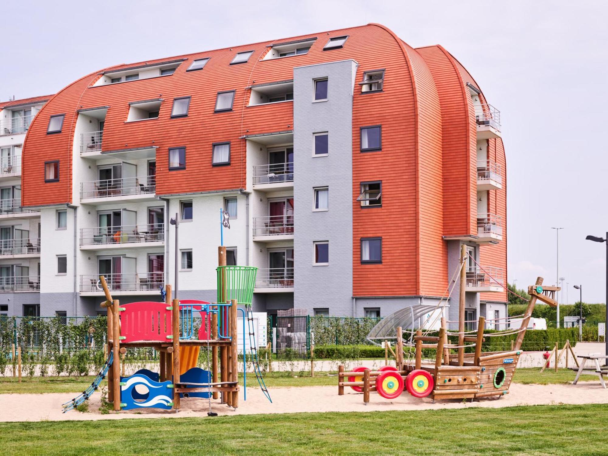 Holiday Suites Zeebrugge Exterior foto