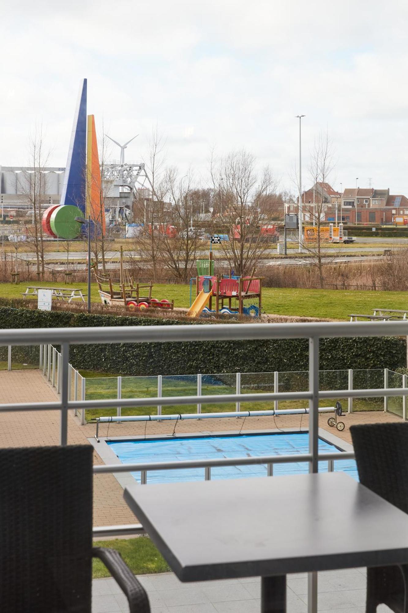 Holiday Suites Zeebrugge Exterior foto