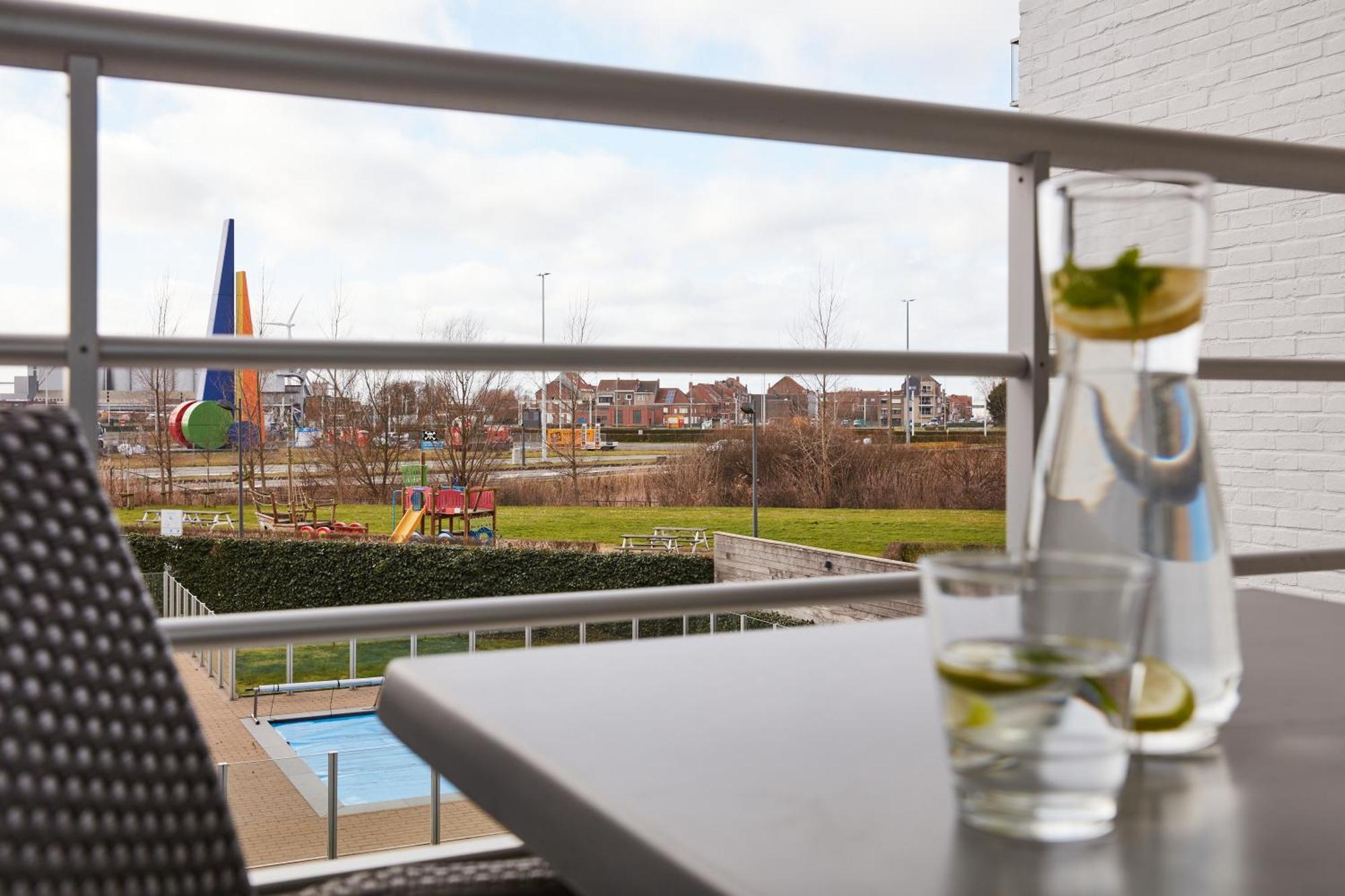 Holiday Suites Zeebrugge Exterior foto