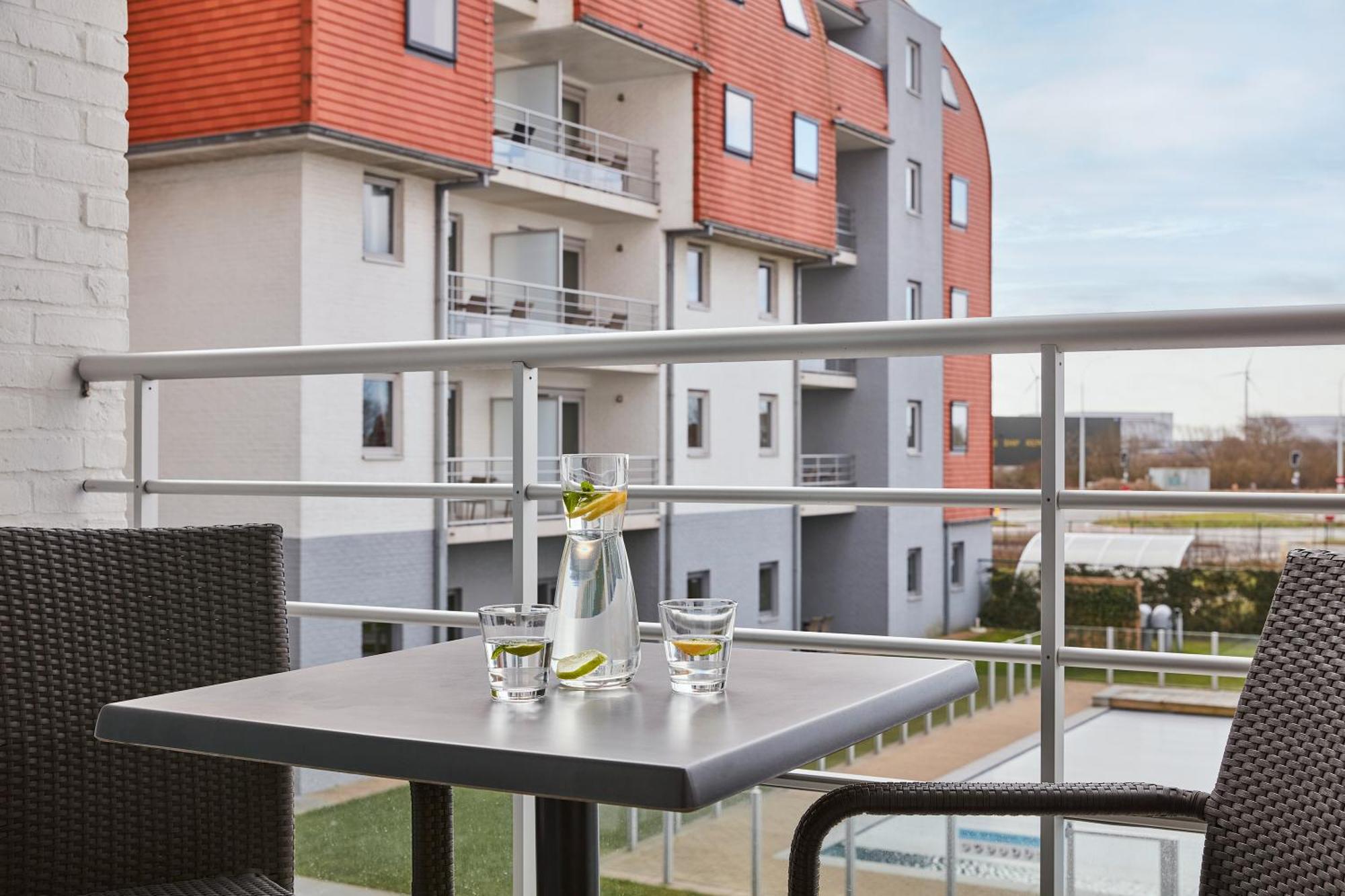 Holiday Suites Zeebrugge Exterior foto